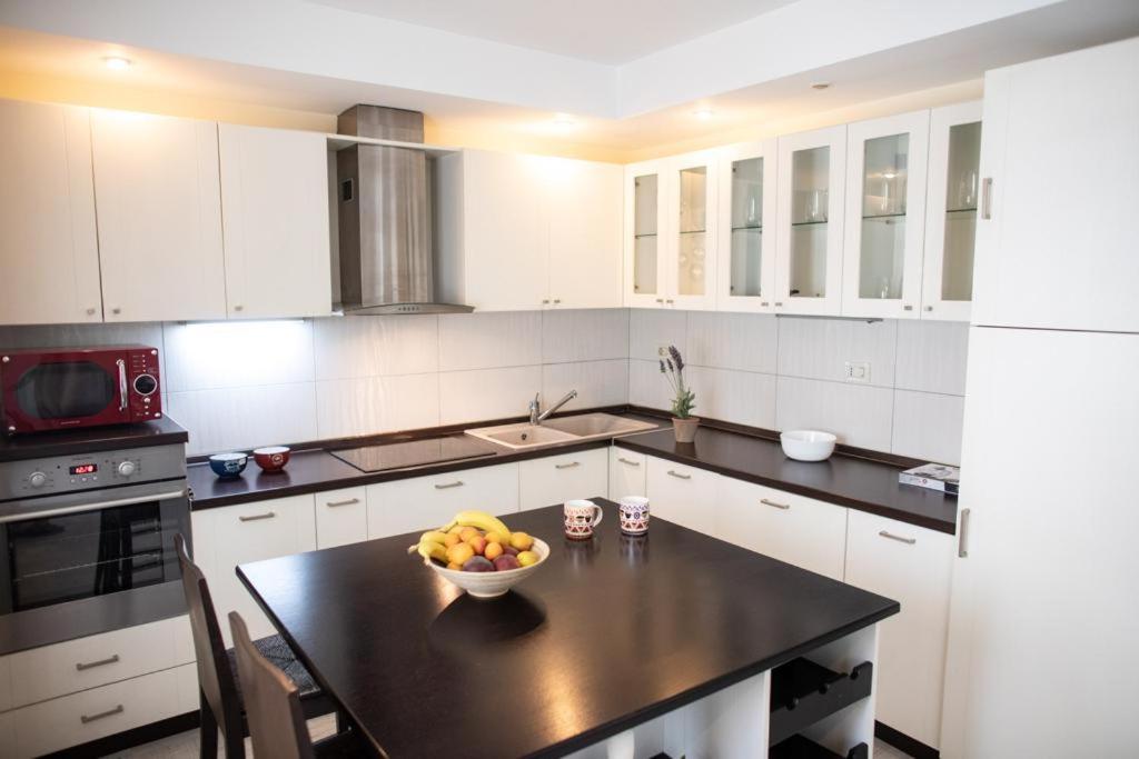Down Town Tirana Apartment Center Luaran gambar