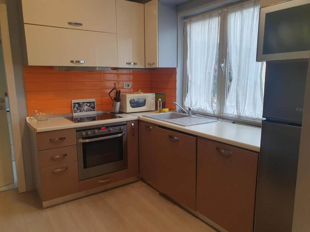 Down Town Tirana Apartment Center Luaran gambar